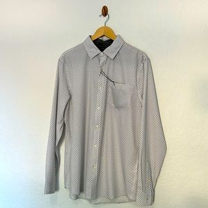 TARARI Slim Fit Stretch Long sleeve button down.